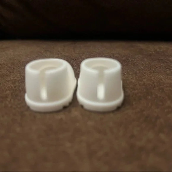 New! White Labubu Mini Shoes (Fits most standard size Labubus) - Picture 4 of 7